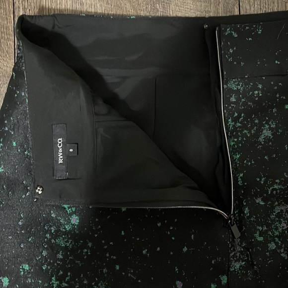 RW&CO PENCIL SKIRT - Picture 3 of 3